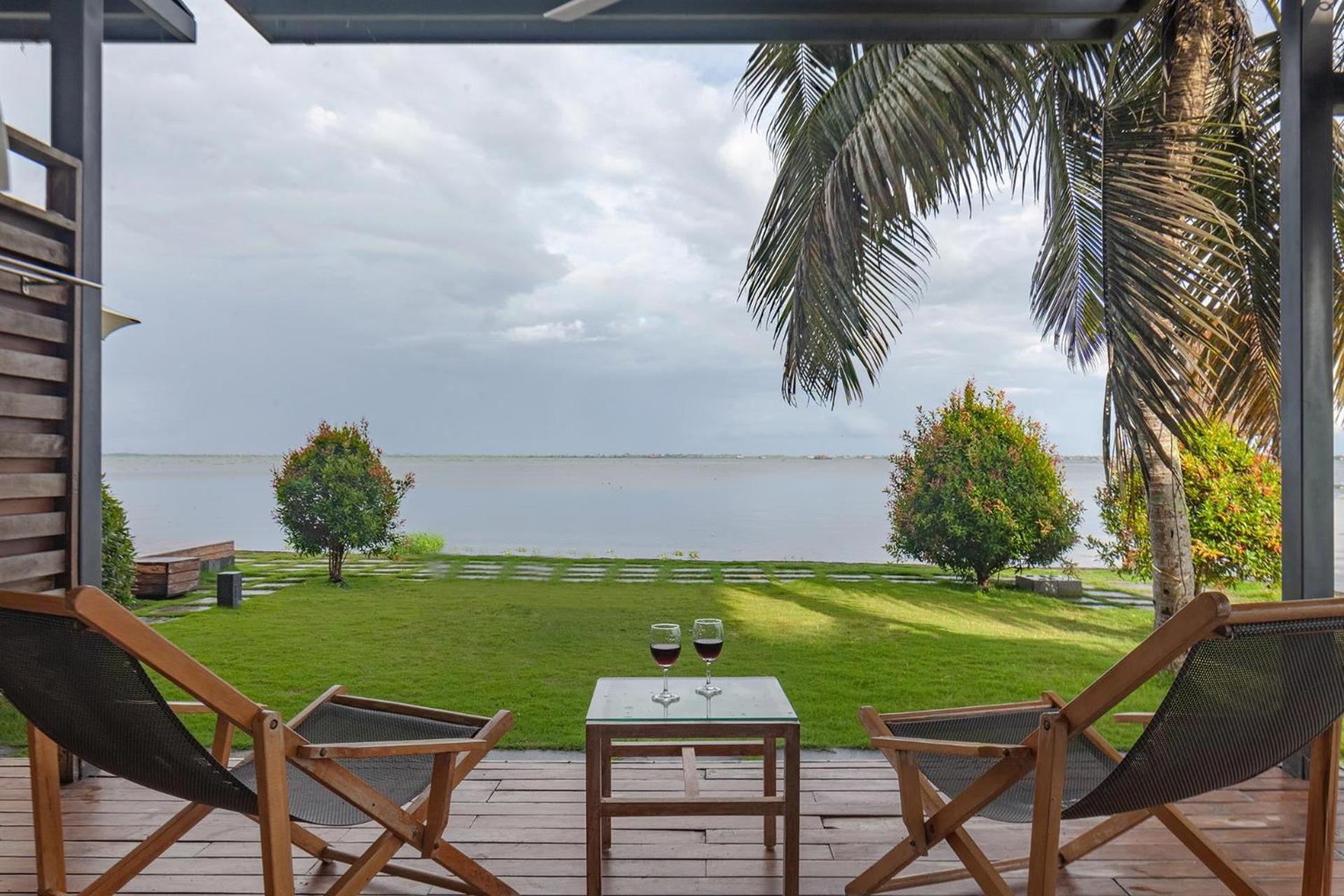Stayvista At The Rain - River Villa With Infinity Pool Alappuzha Экстерьер фото